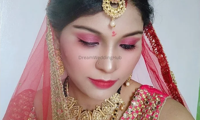 Freelancer Bridal Makeup Artist
